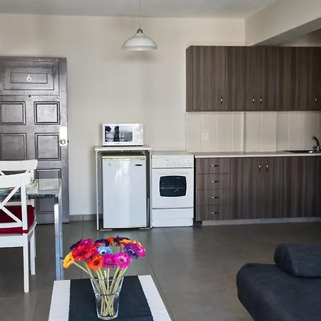 Party Suites 公寓 圣纳帕
